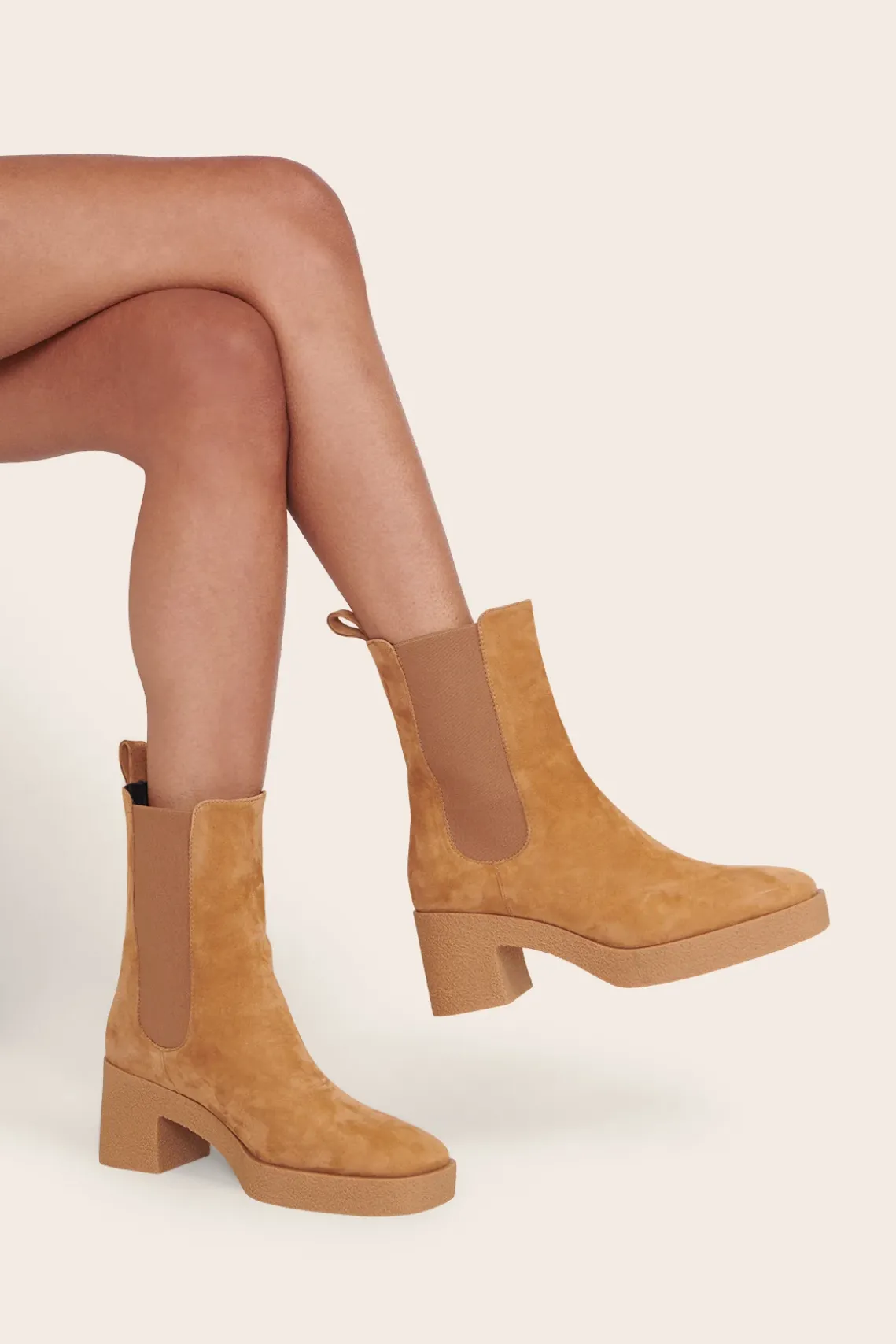 CYBIL BOOT CASHEW SUEDE