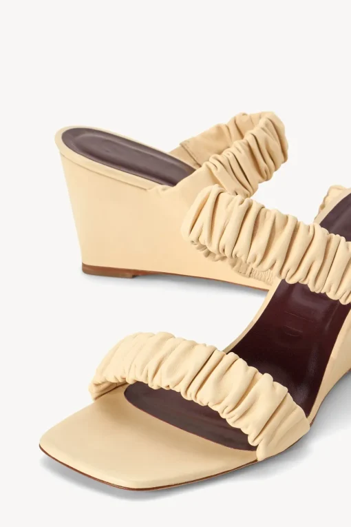 FRANKIE WEDGE  CREAM