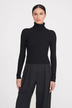 JACE TOP  BLACK