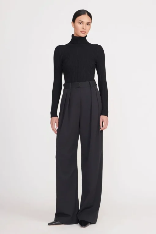 JACE TOP  BLACK