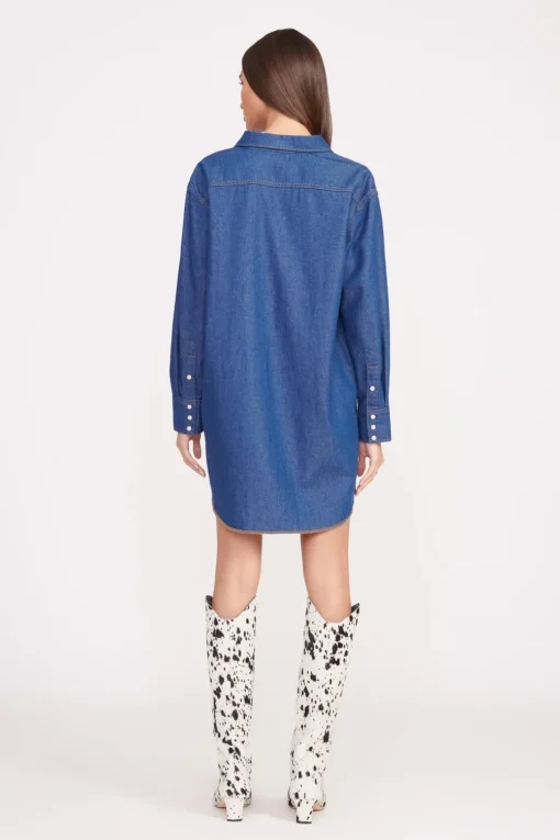 STAUD + WRANGLER THE OVERSIZED WESTERN  DARK RINSE