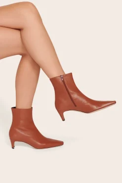 WALLY ANKLE BOOT  TAN