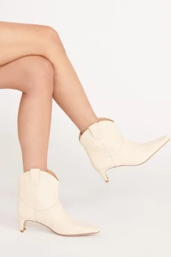 WESTERN WALLY ANKLE BOOT  CREAM